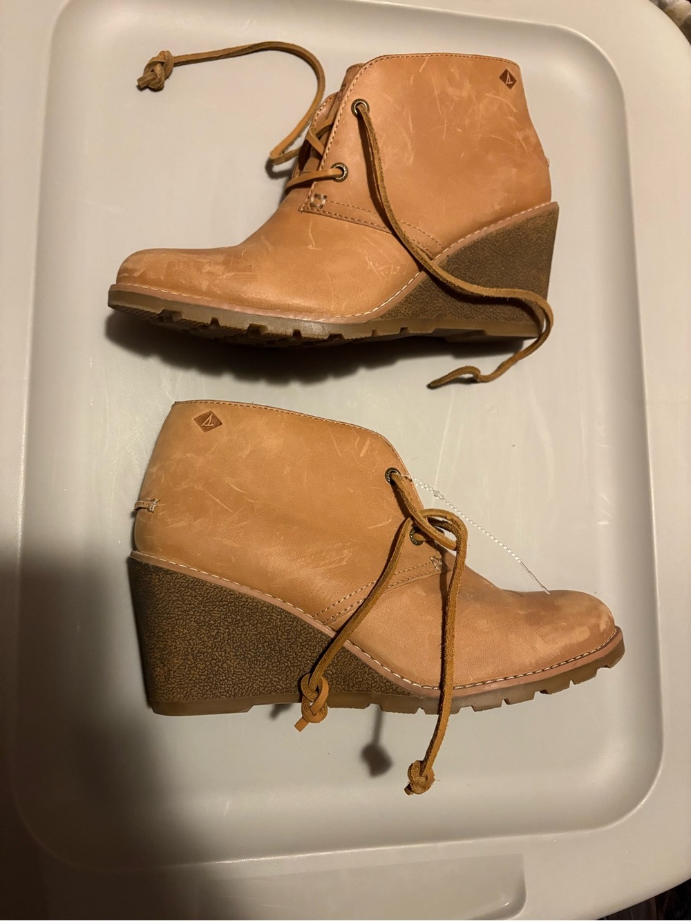 Sperry Women's Tan Lace-Up Wedge Ankle Boots